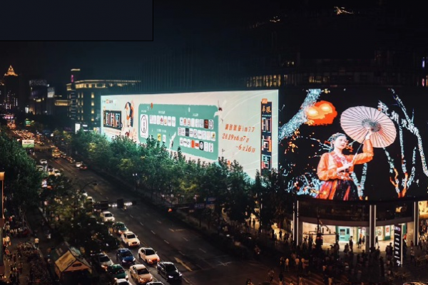 LED透明櫥窗屏，創(chuàng)造了零售門店最好的廣告